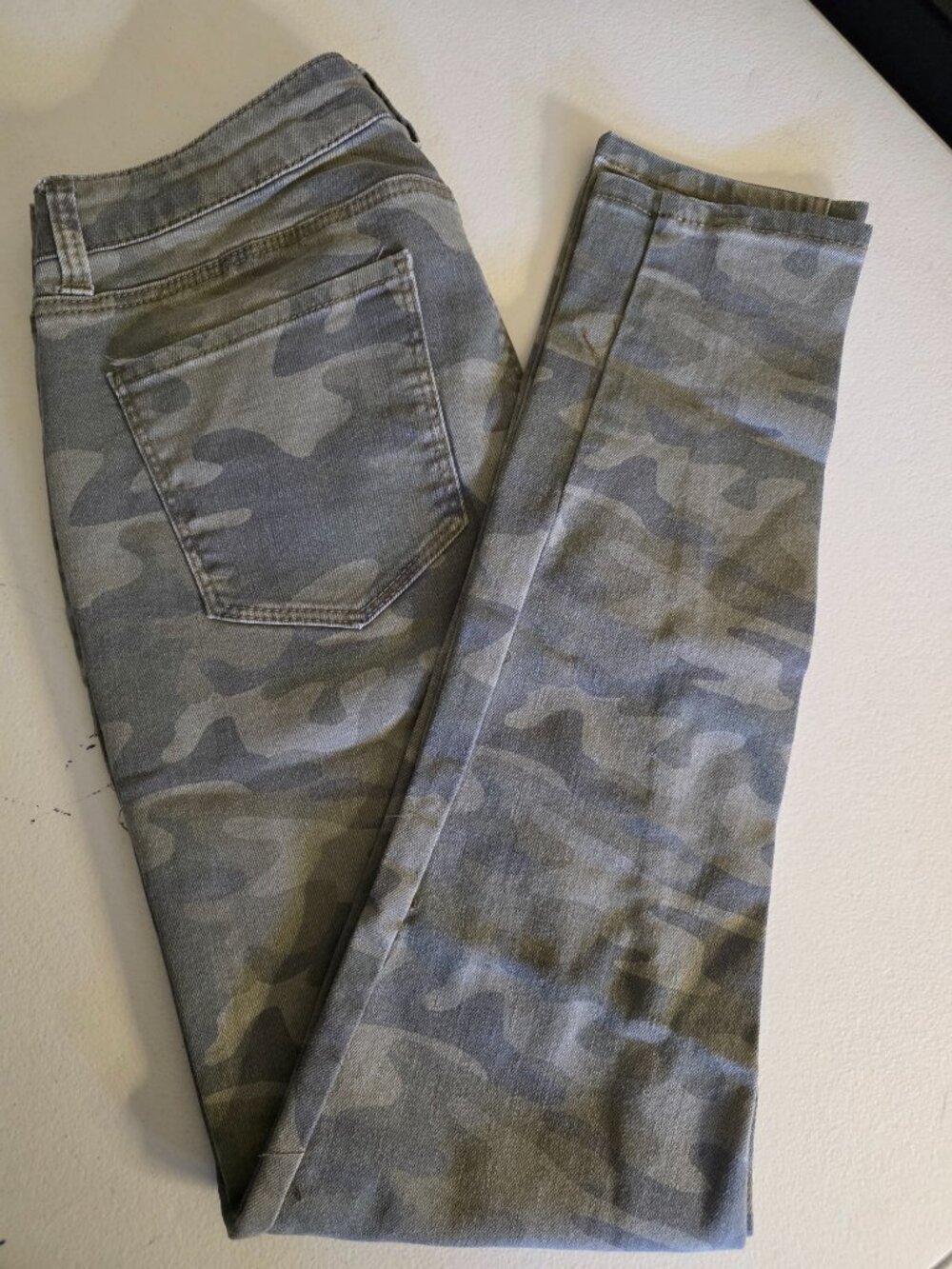 ANA Gray Camo Jeggings Size 8 | Stretch Skinny Fit Pants